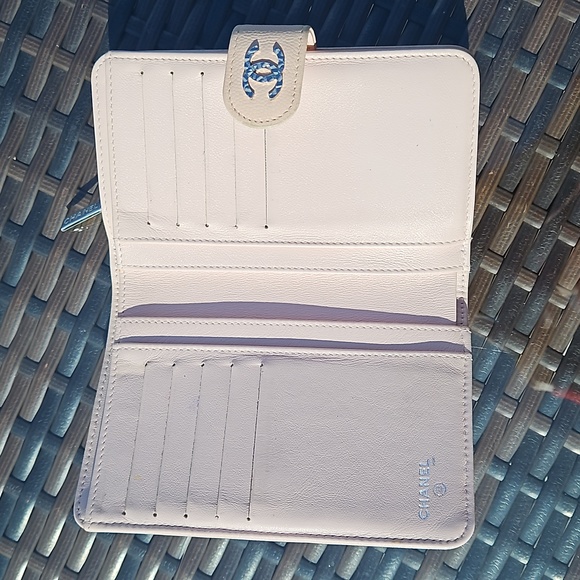 CHANEL Pink Caviar Leather Bifold Wallet Silver CC Zip - Picture 5 of 16